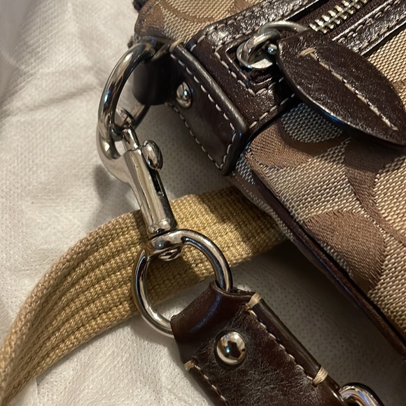 Coach Crossbody (Original Print) - Picture 7 of 8